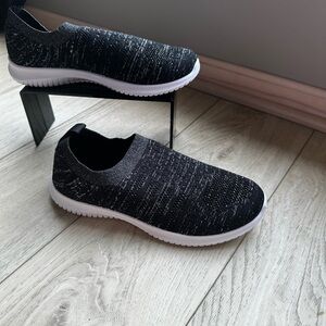 New - H2K - Black and Silver Knit Slip-On Sneakers